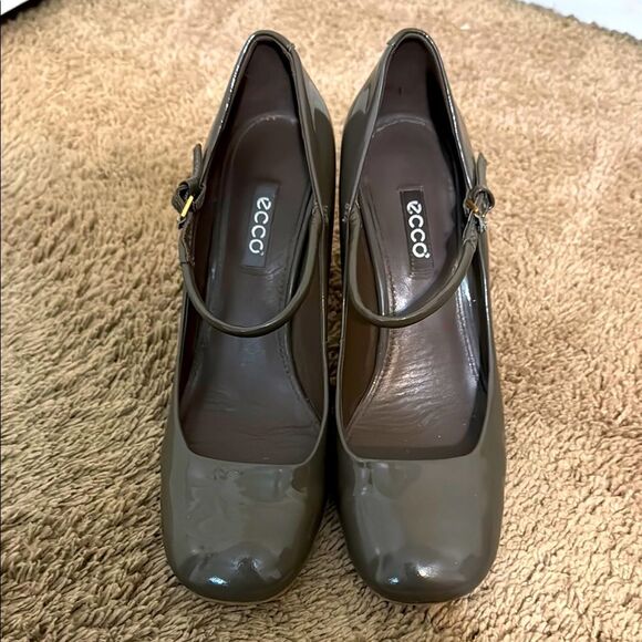 ECCO Gray Patent Leather Mary Jane Heel Shoes size 9 Fall Twee Coquette Academia - Picture 2 of 8